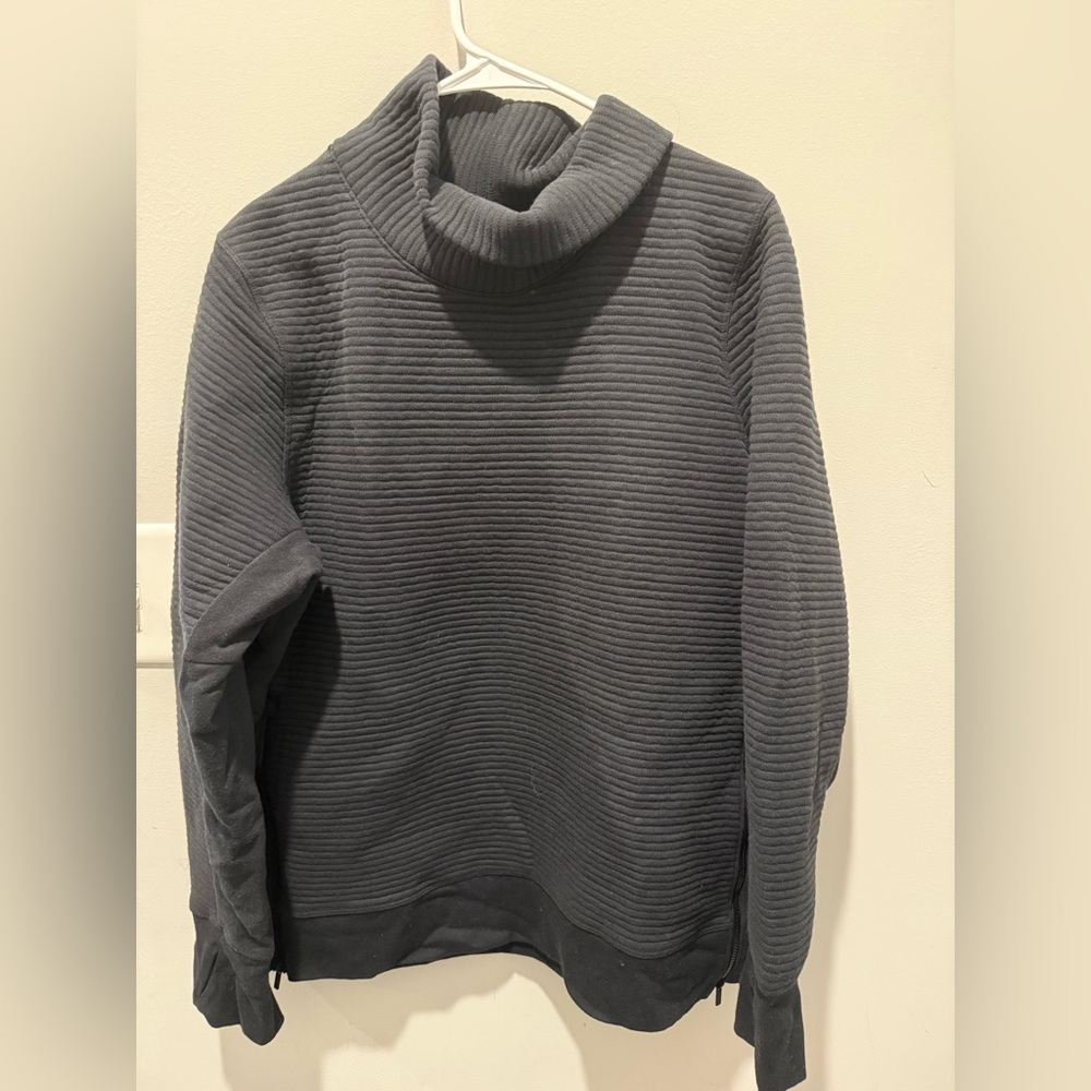 All in Motion Pullover